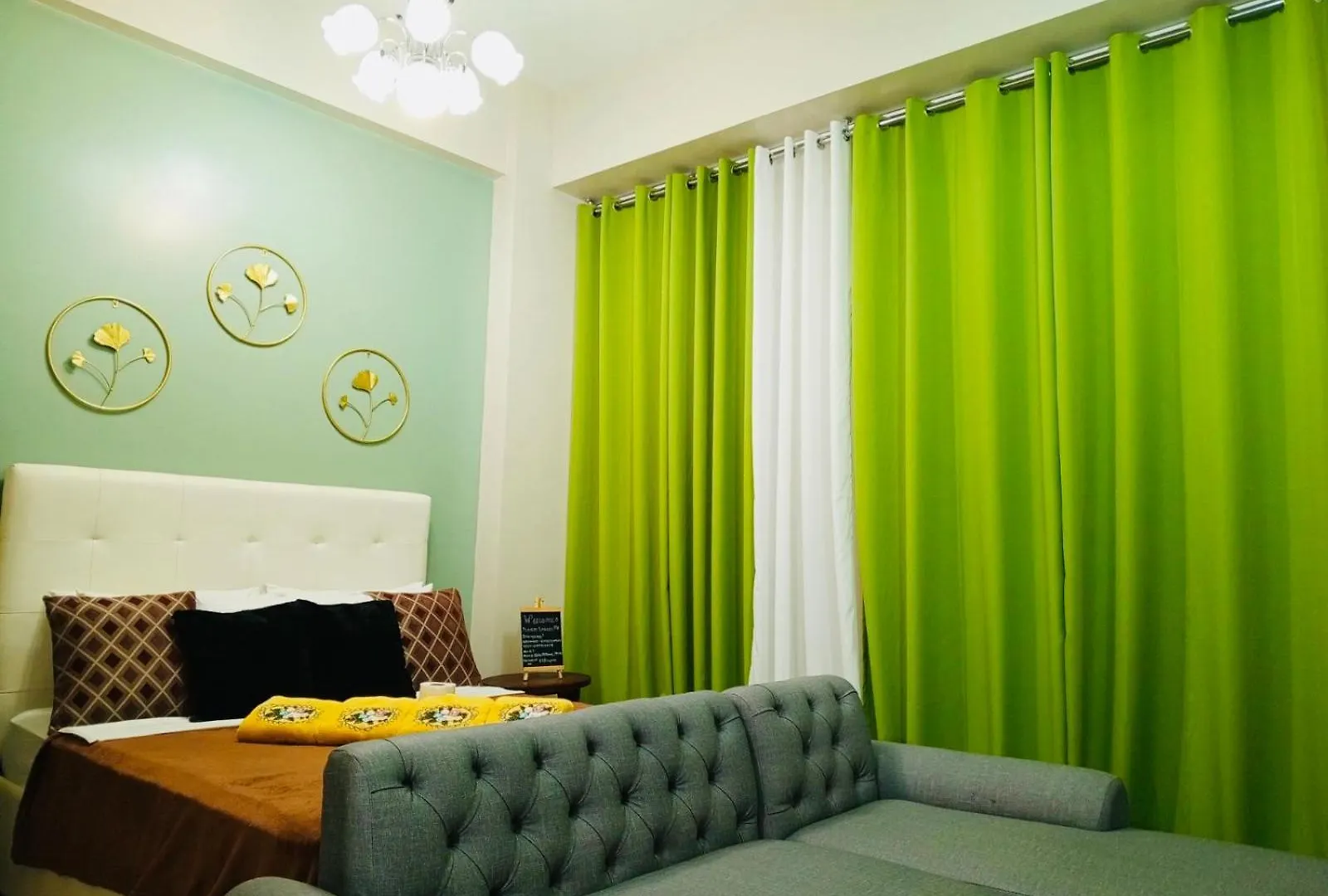 Two Palm Tree Villas Condominium - Studio 1O With Balcony - Across Terminal 3 Airport Manila