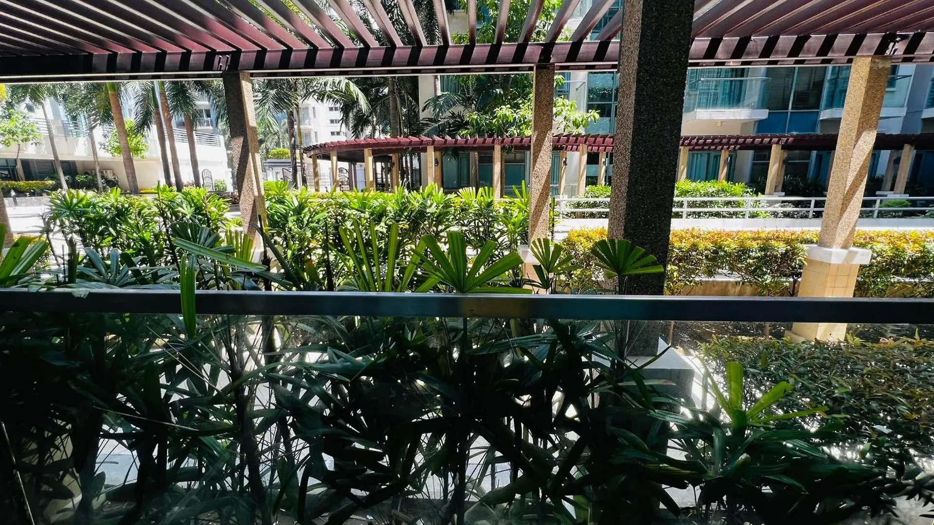 Two Palm Tree Villas Condominium - Studio 1O With Balcony - Across Terminal 3 Airport Manila 0*,  Philippines